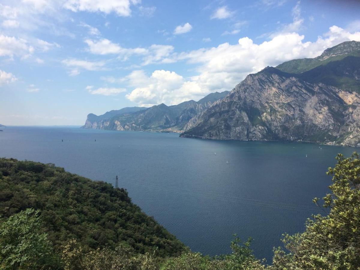 Casa Con Vista Forte - Tra Lago E Monti Rivoli Veronese Eksteriør billede